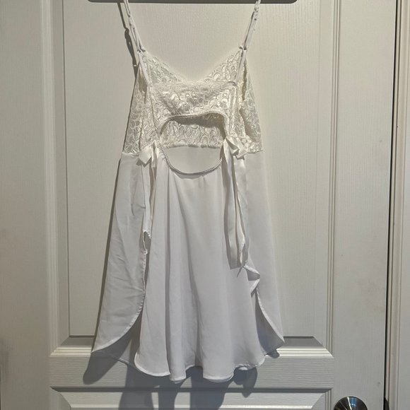 White Lace Sheer Night Gown with Bows on the Back - Picture 1 of 4